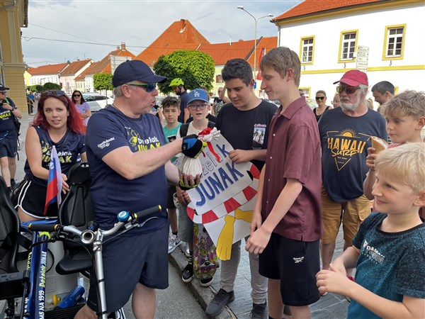 Pričakali smo Deželaka junaka